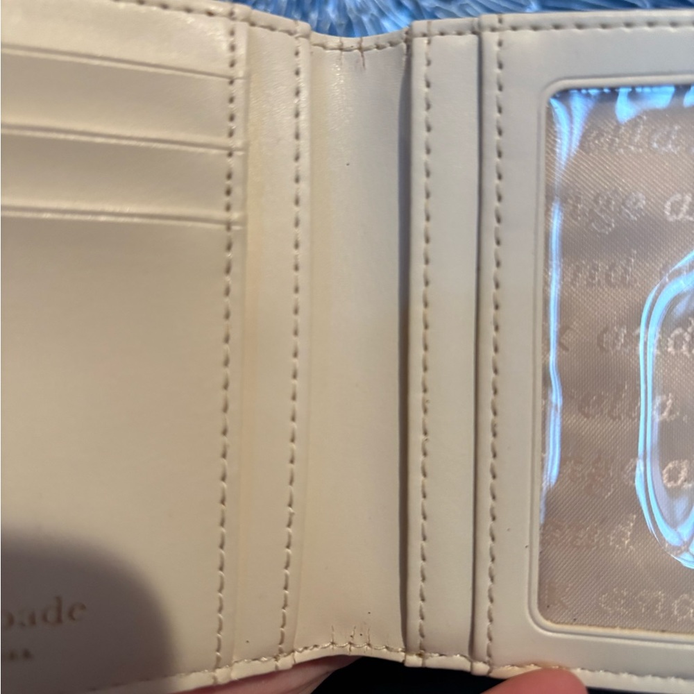 Kate Spade Storybook Gold Glitter Compact Wallet - Picture 4 of 4